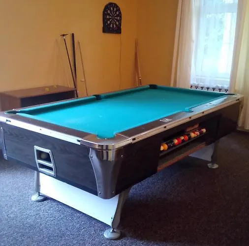 Hostel Dworek Osiecki Koral *